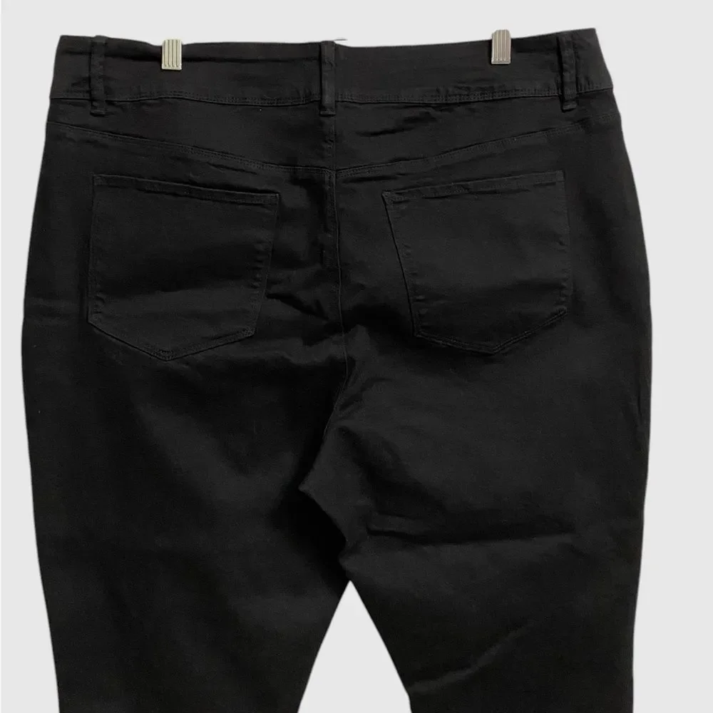 Royalty For Me Women's High Rise Ankle Skinny Jeans Size 20W Black Cuffed Hem